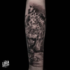 tatuaje_brazo_puma_logiabarcelona_mario_guerrero